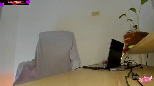 VioletParkker online show from June 2026 02:11:02 AM