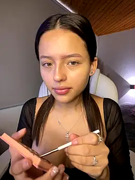 Sofia18 pinkk online show from November 2025 08:31:01 PM