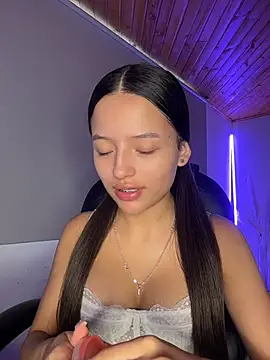 Sofia18 pinkk online show from June 2026 09:47:01 PM