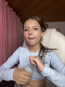 Sofia18 pinkk online show from February 2025 11:09:01 PM