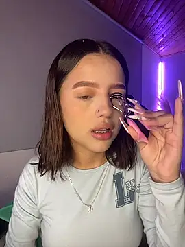 Sofia18 pinkk online show from March 2026 10:43:01 PM