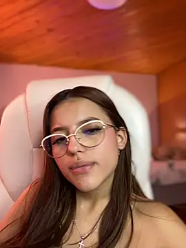 Sofia18 pinkk online show from March 2025 03:19:01 PM