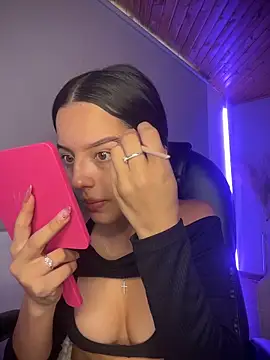 Sofia18 pinkk online show from April 2026 08:38:01 PM