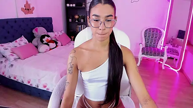 Dana Paula online show from May 2026 12:04:01 PM