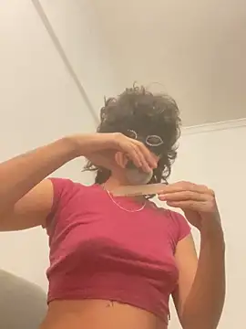 Mia   Love online show from March 2025 09:40:02 PM