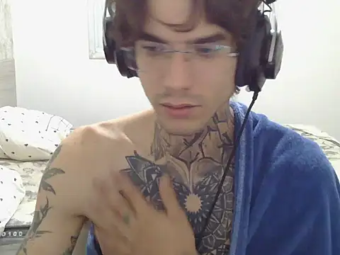 Snapshot of smokingink chatting on April 2026 10:25:02 PM smokingink online show from April 2026 10:25:02 PM