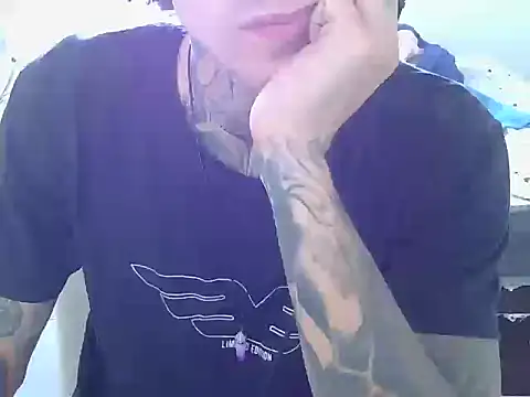 Snapshot of smokingink chatting on May 2026 07:28:02 PM smokingink online show from May 2026 07:28:02 PM