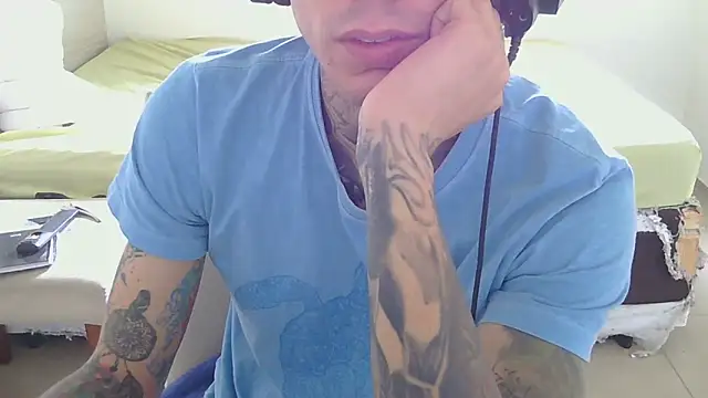 Snapshot of smokingink chatting on June 2026 04:23:01 PM smokingink online show from June 2026 04:23:01 PM