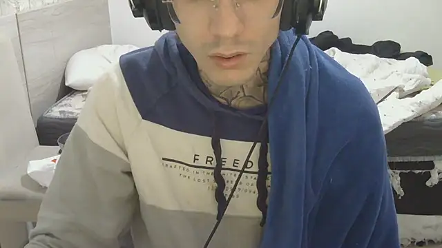 Snapshot of smokingink chatting on June 2026 11:10:01 PM smokingink online show from June 2026 11:10:01 PM