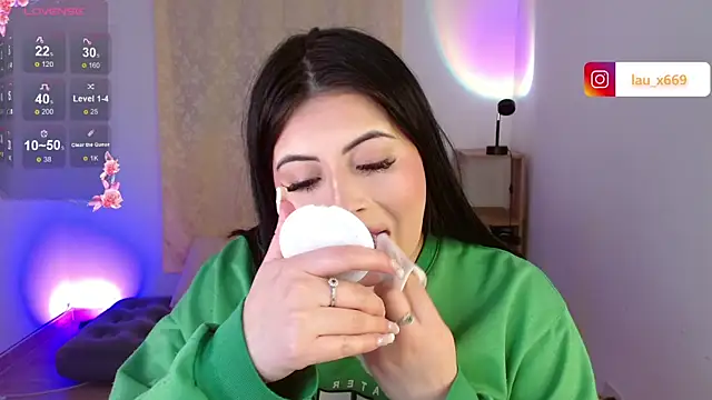 isabella1616 online show from December 2025 02:34:01 AM