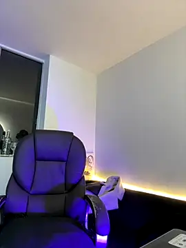 Michell sr online show from October 2025 01:17:01 AM