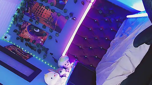 Arlet Zenere online show from February 2025 09:13:02 AM