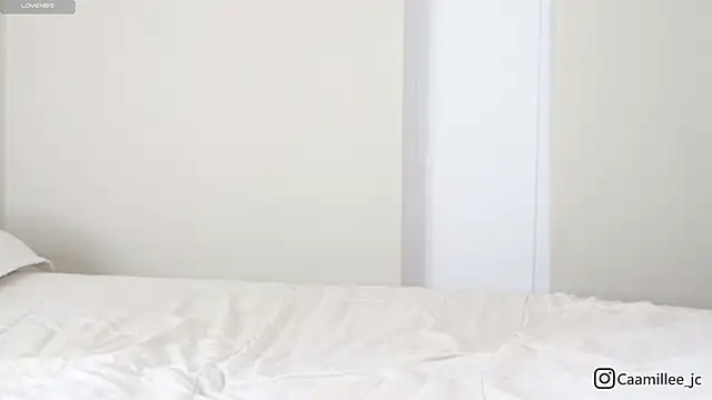 caamillee  online show from December 2025 04:33:01 AM