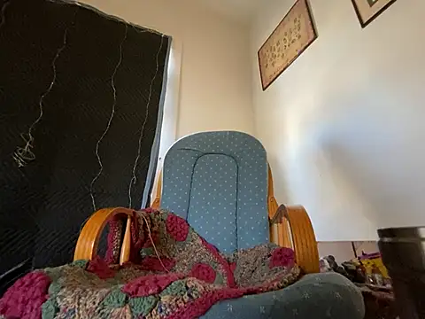 Snapshot of almighty_d chatting on February 2025 05:34:01 PM almighty d online show from February 2025 05:34:01 PM