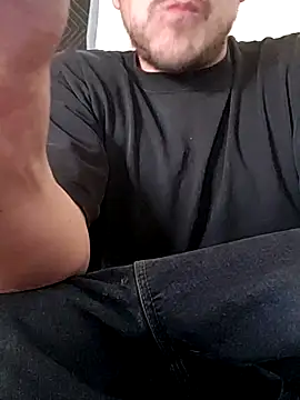 Snapshot of almighty_d chatting on March 2025 10:07:02 PM almighty d online show from March 2025 10:07:02 PM