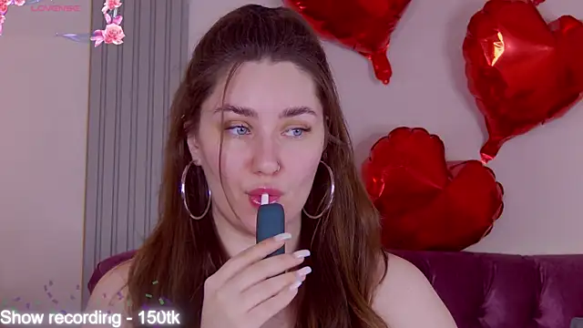 KiraBarlows online show from April 2026 03:37:01 PM