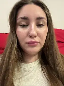 Snapshot of KiraBarlows chatting on June 2026 08:37:02 PM KiraBarlows online show from June 2026 08:37:02 PM