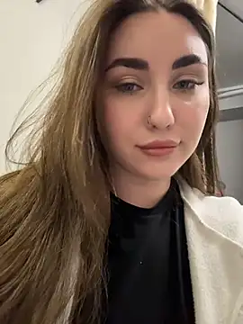 KiraBarlows online show from February 2026 09:00:02 PM