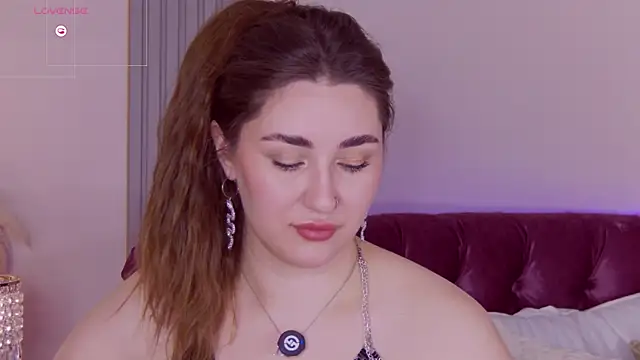 KiraBarlows online show from May 2026 08:53:02 PM
