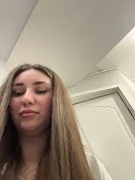 KiraBarlows online show from March 2026 07:41:01 PM