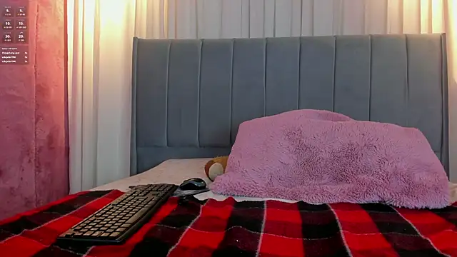 Snapshot of camilapersy chatting on February 2025 03:53:01 PM camilapersy online show from February 2025 03:53:01 PM