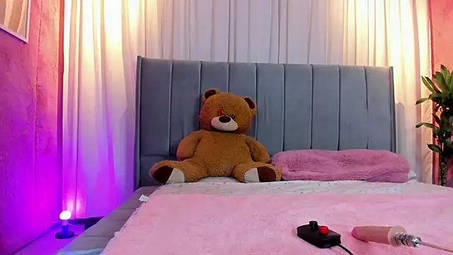 Snapshot of camilapersy chatting on January 2025 01:08:02 PM camilapersy online show from January 2025 01:08:02 PM