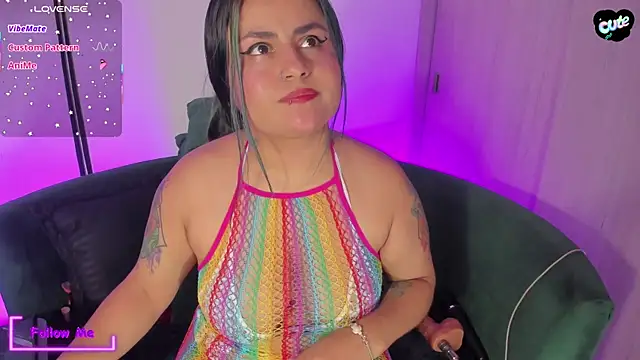 VanneCute1 online show from May 2026 09:03:02 AM