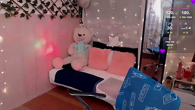 Snapshot of cute_bunny95 chatting on October 2025 11:44:02 AM cute bunny95 online show from October 2025 11:44:02 AM