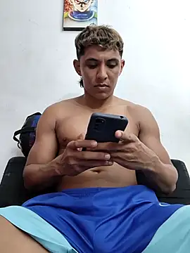 owen2992 online show from April 2026 04:19:02 AM