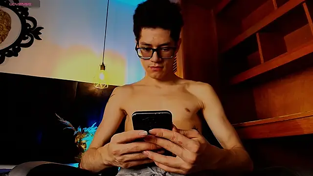 wolfandsky online show from October 2025 11:51:02 AM