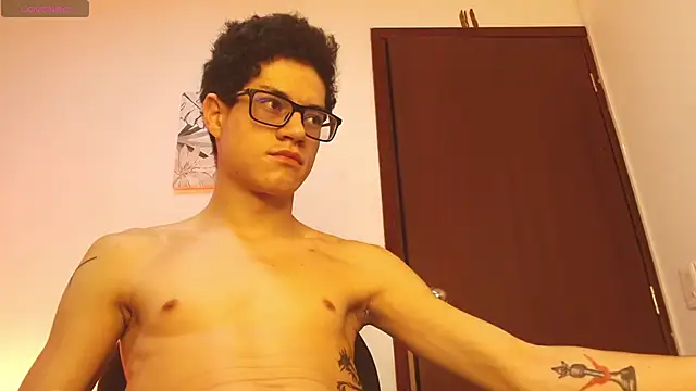 wolfandsky online show from November 2025 12:20:01 PM