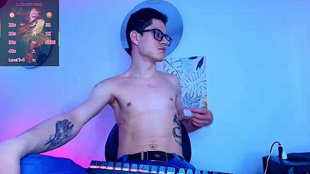 Snapshot of wolfandsky chatting on February 2026 11:50:01 AM wolfandsky online show from February 2026 11:50:01 AM