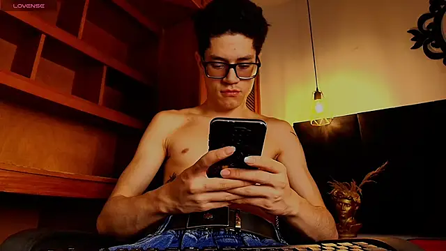 wolfandsky online show from October 2025 11:30:01 AM