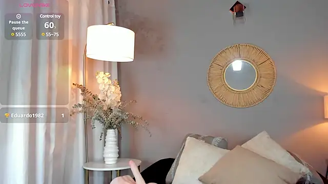 viviannehill hot online show from February 2025 09:58:02 PM