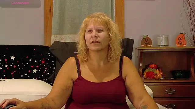 Badgirlpr2 online show from October 2025 09:49:02 PM