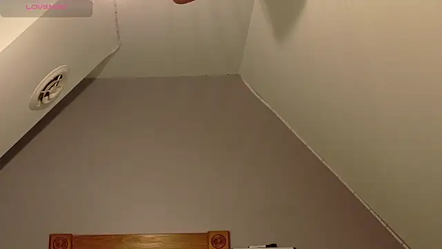 Snapshot of Badgirlpr2 chatting on November 2025 07:12:01 AM Badgirlpr2 online show from November 2025 07:12:01 AM