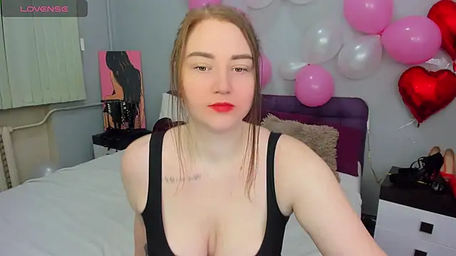 Snapshot of lillyloan4u chatting on February 2026 06:07:02 PM lillyloan4u online show from February 2026 06:07:02 PM