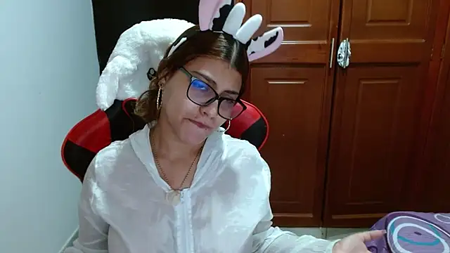 Snapshot of Eyfy_bbs chatting on October 2025 10:06:01 PM Eyfy bbs online show from October 2025 10:06:01 PM