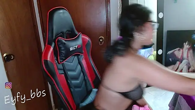 Snapshot of Eyfy_bbs chatting on March 2025 10:06:02 PM Eyfy bbs online show from March 2025 10:06:02 PM