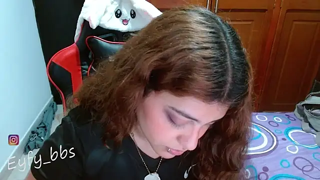 Snapshot of Eyfy_bbs chatting on November 2025 09:47:01 PM Eyfy bbs online show from November 2025 09:47:01 PM