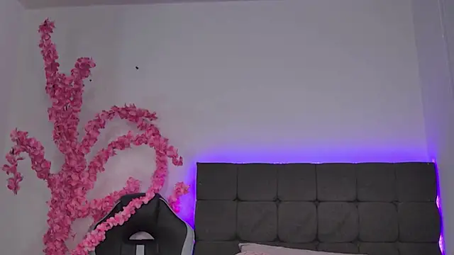 AmandaBrooks 18 online show from November 2025 01:31:02 AM