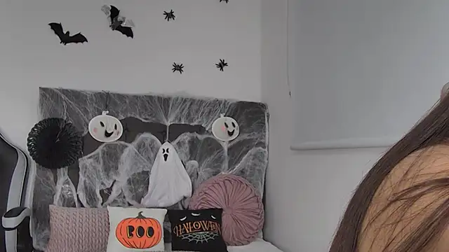 AmandaBrooks 18 online show from October 2025 01:06:01 AM