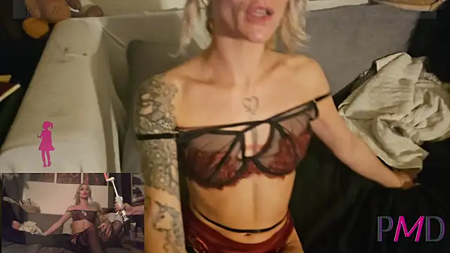 Snapshot of PimpMyDaddy chatting on January 2025 05:55:01 PM PimpMyDaddy online show from January 2025 05:55:01 PM