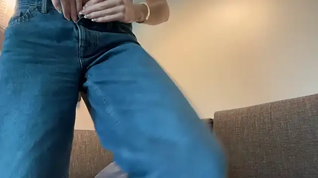 graciesmith27 online show from April 2026 08:56:01 PM