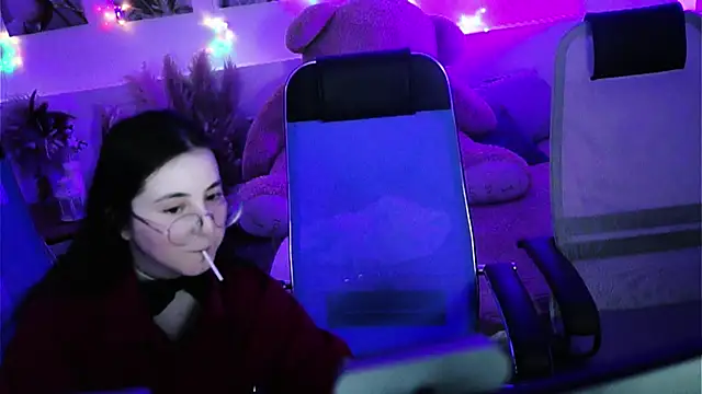 DiaAngell online show from March 2026 08:20:02 PM