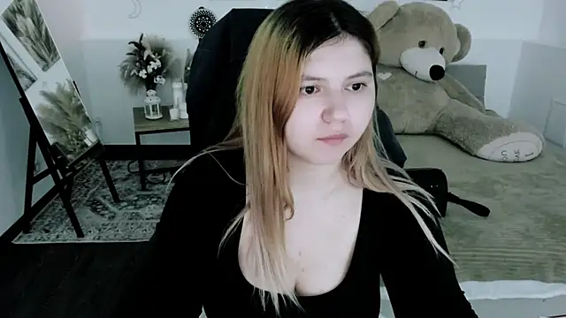 DiaAngell online show from May 2026 06:01:02 PM