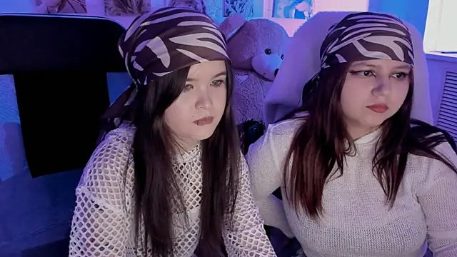 DiaAngell online show from April 2026 07:49:01 PM