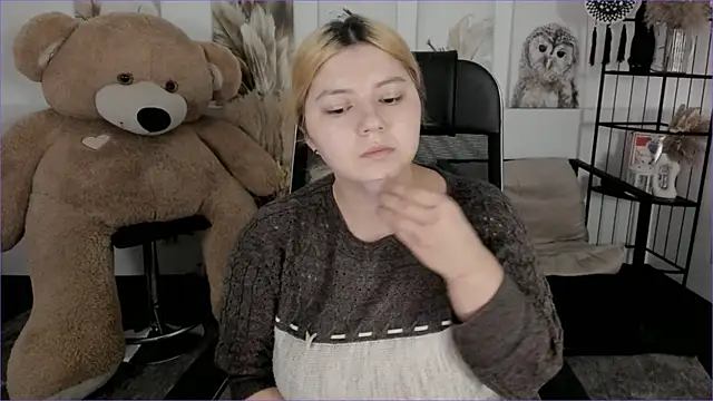 DiaAngell online show from January 2026 07:28:02 PM