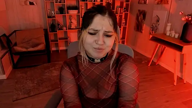 DiaAngell online show from October 2025 05:17:02 AM