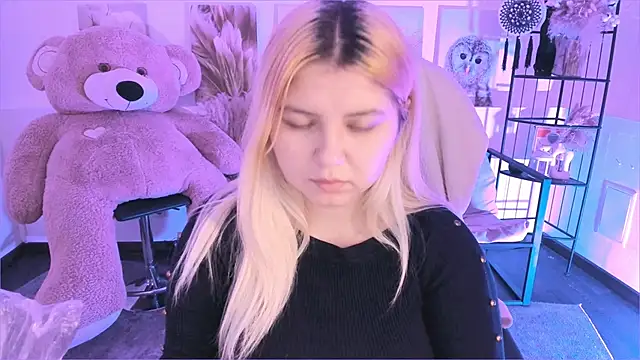 DiaAngell online show from January 2026 10:27:01 PM